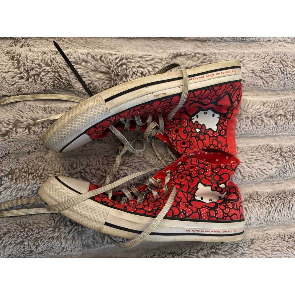 Hello Kitty Converse 8 - Picture 2 of 6